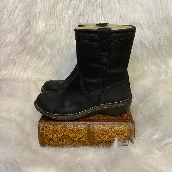 UGG Aliso Short Leather Boots size 5 - Picture 7 of 8
